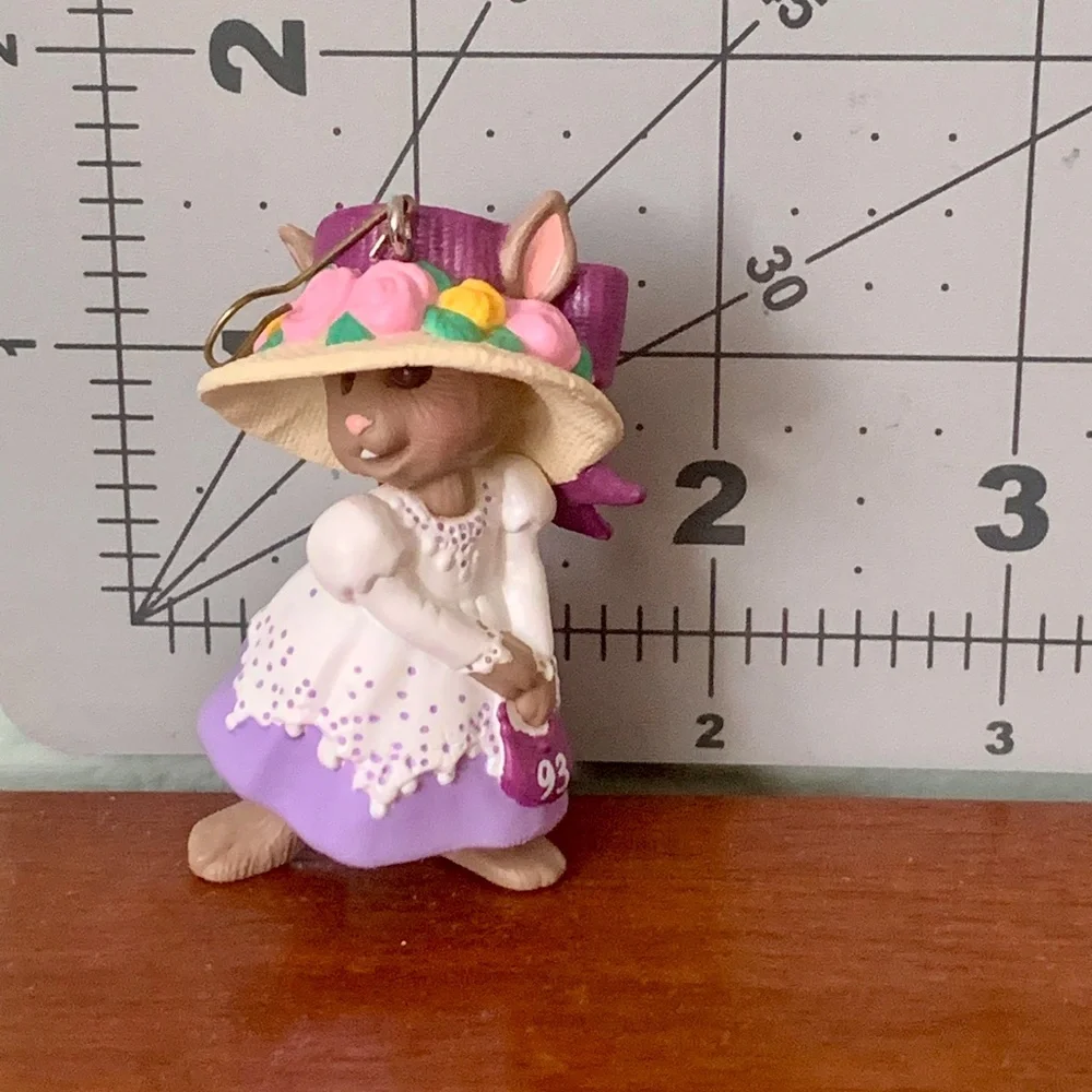 Hallmark Keepsake Spring Easter Ornament Springtime Bonnets 1993 #1 in Series